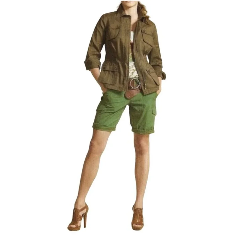 Cabi Women's 8 Green Cargo Bermuda Shorts 34x11” Style #342 - Picture 1 of 11